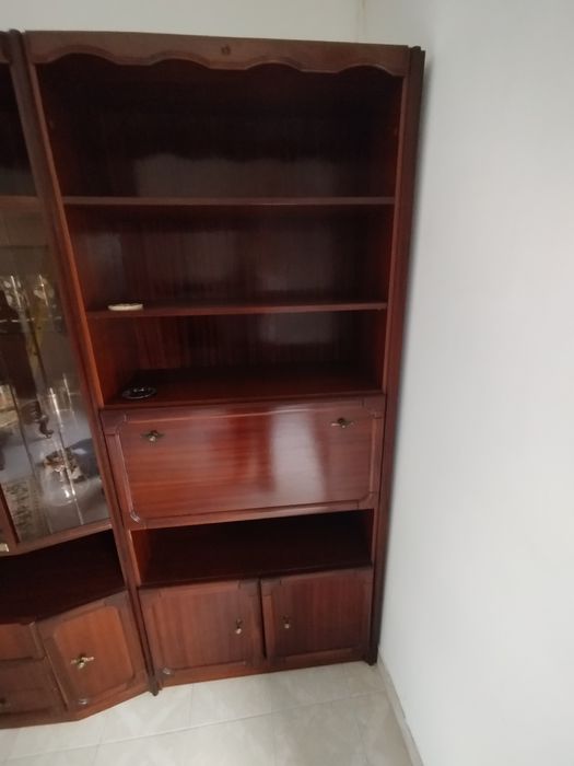 Móvel grande de sala