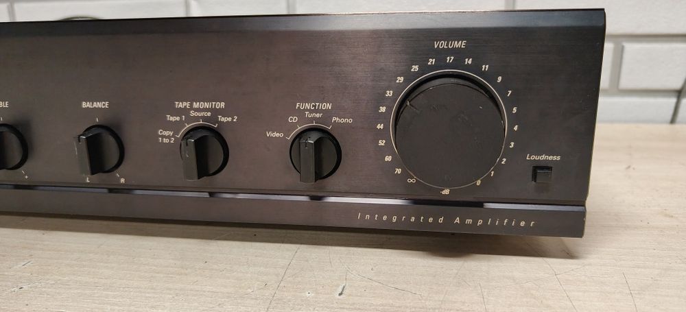 Wzmacniacz stereo Harman Kardon hk 6100.