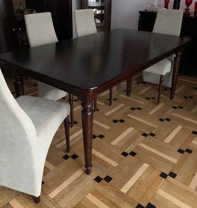 Sprzedam elegancki stól i 6 krzeseł