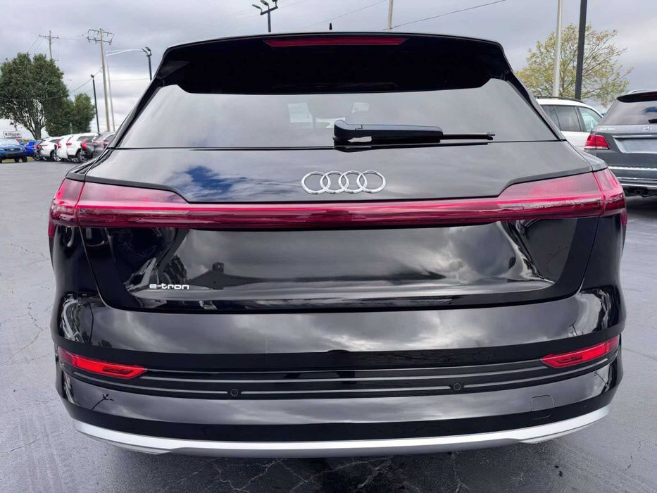 Audi e-tron quattro Prestige      2019