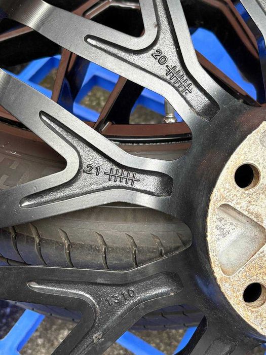 Диски BMW R20 5x120 8.5J ET33  Dia72.6 F10 F01 F25