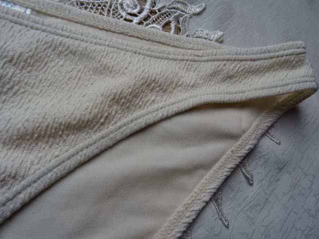 Primark kremowe majtki kąpielowe nowe M