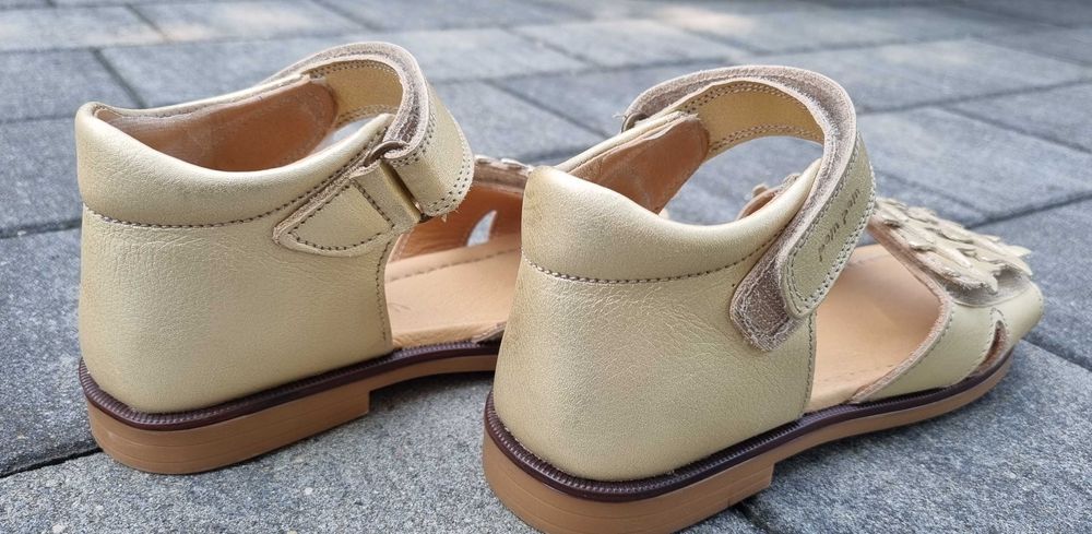 Sandałki dziewczęce Pom Pom rozm. 31