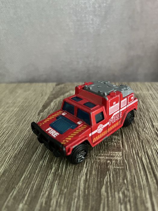 Металеві машинки від hot wheels