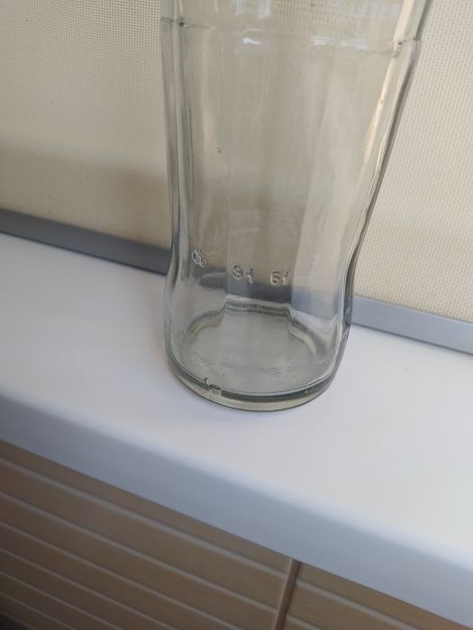 Пляшка Coca-Cola 1 liter.