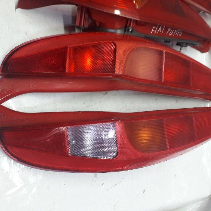 Varias versões Farolin Fiat Punto