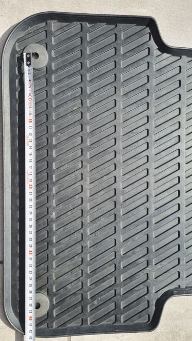 Dywaniki gumowe tył Audi A6 C6 OEM