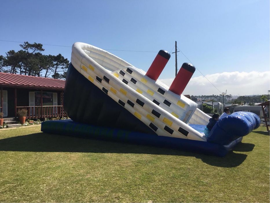 Touro mecanico, insuflável água , insufláveis , festa da espuma