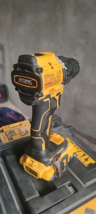Акумуляторний дриль-шуруповерт DEWALT DCD794B Atomic