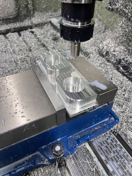 Usługi tokarskie, frezerskie, spawanie tig, reganeracja otworów itp