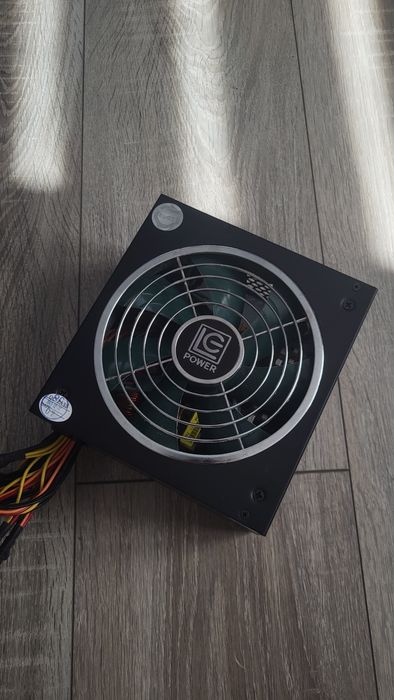 Блок живлення Lc Power на 650W
