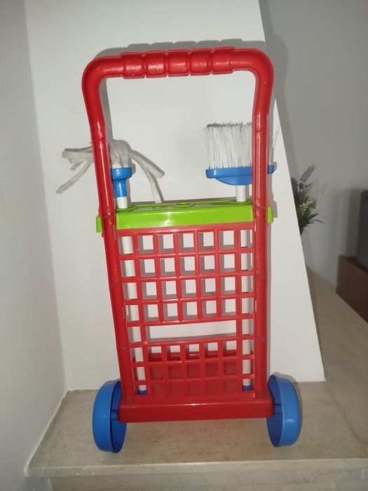 Carrinho limpeza faz de conta
