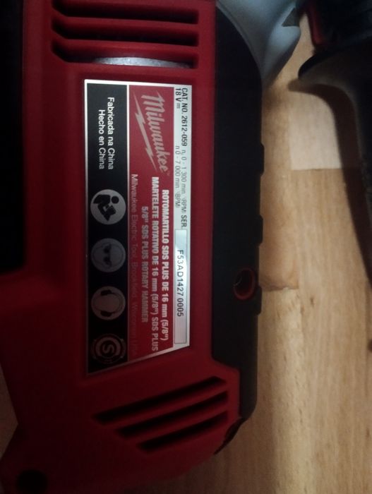 Перфоратор  Milwaukee M18 2612-059 SDS+кейс