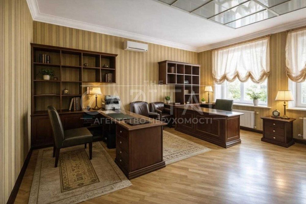 Оренда представницького триповерхового будинку під офіс бізнес центр