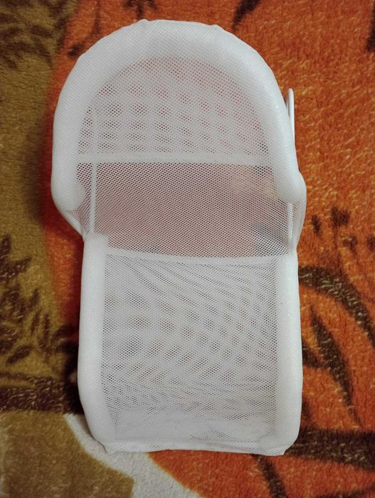 Підставка сітка у ванночку для купання малюка