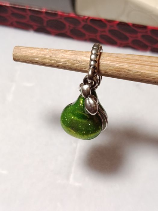 Charms do bransoletki zawieszka gruszka srebro 925