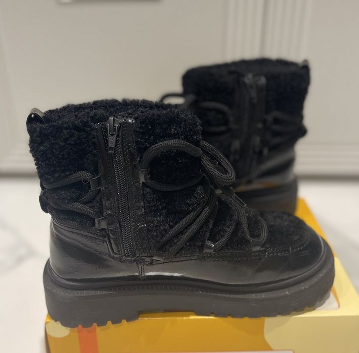 Зимове взуття для дівчинки Zara