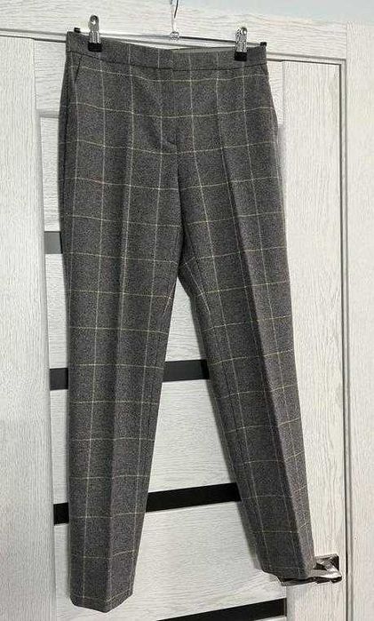 Шерстяные брюки Massimo Dutti