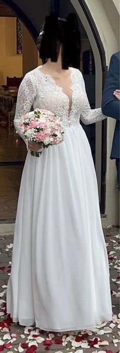 Przepiękna suknia ślubna