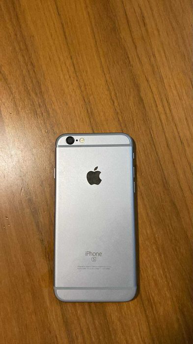 Iphone 6s - bardzo dobry stan.