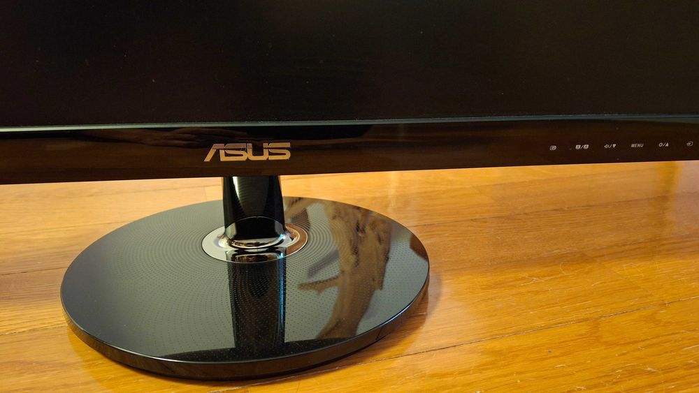ASUS 27-inch Monitor, HD, Anti-Glare, with HDMI and VGA64286438554753121