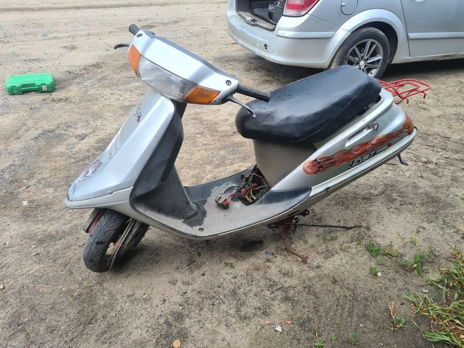 Honda tact 24 без мотора и переднего колеса