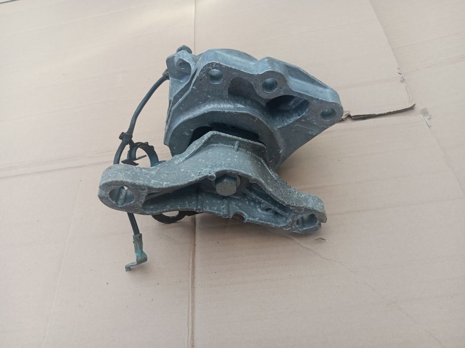 Ford S-MAX smax mk2 II lift  łapa poduszka mocowanie silnika 2.0 ecoblue EDGE mondeo mk5