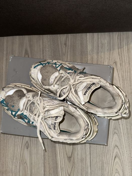 Balenciaga runner graffiti white-blue