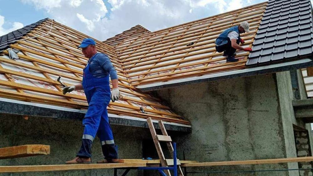 Wykonujemy prace budowlane w zakresie budowy nowych dachów z blachodac