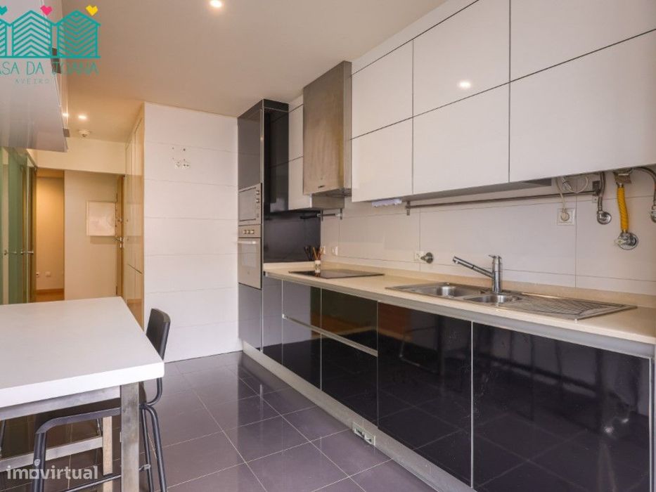 Apartamento T2 com Garagem Fechada em Aveiro