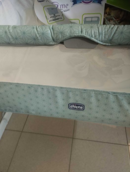 Łóżeczko dla dziecka z dostawka