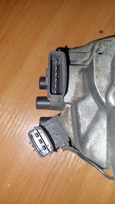 Продам трамблёр Мазда Mazda 626