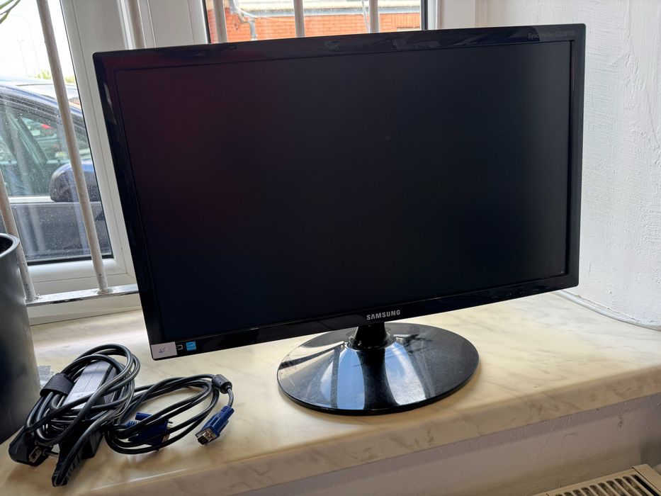 (25) monitor Samsung SyncMaster S22B150