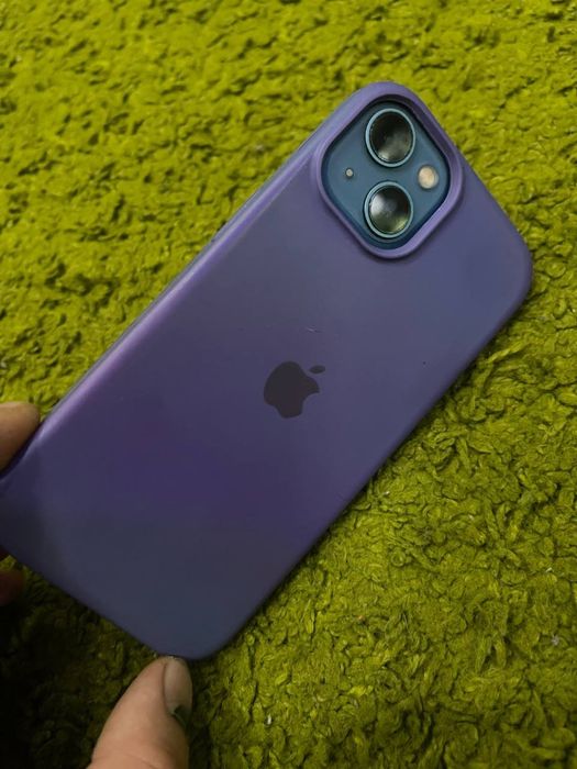 Телефон IPHONE 13