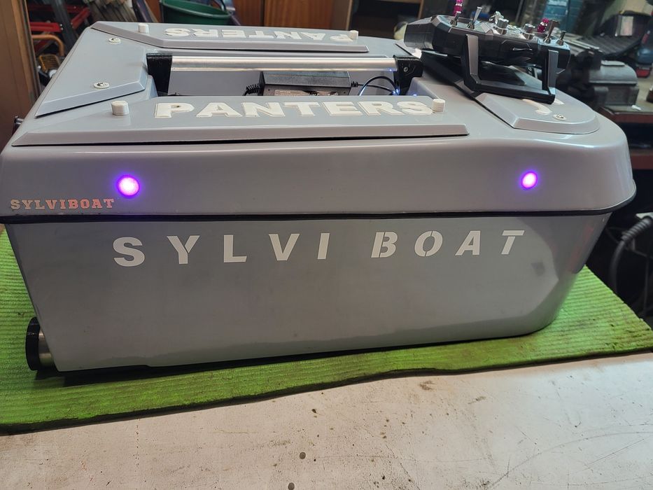 Łódka zanętowa SYLVI BOAT
