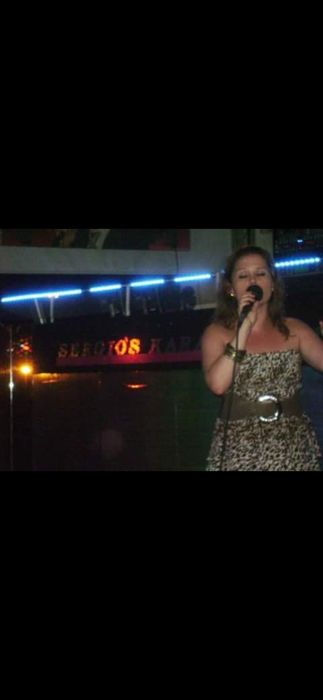 Serviços de limpeza babysitting engomadoria e canto