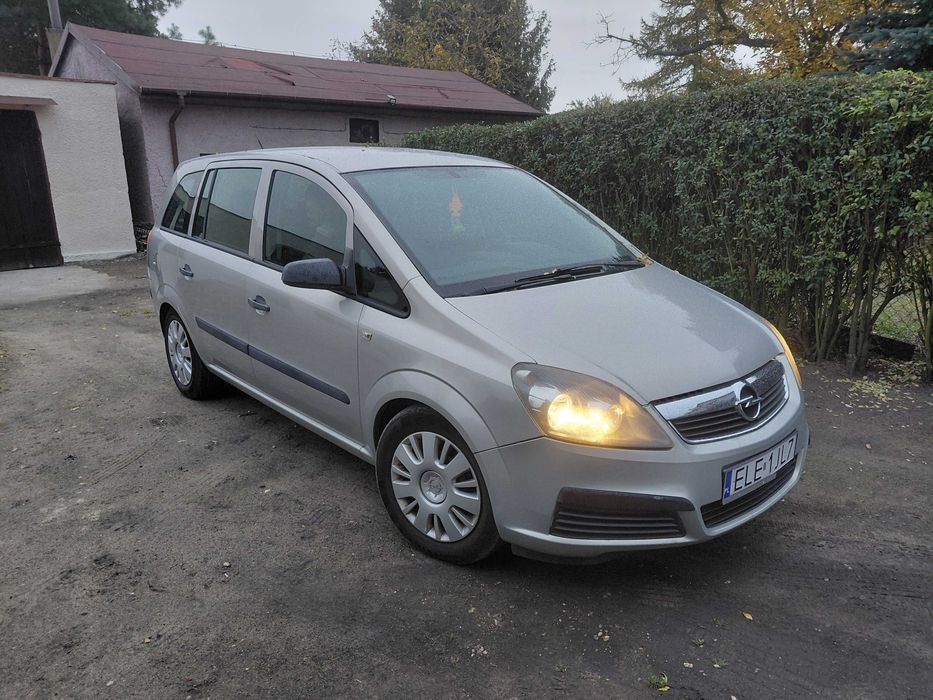 Sprzedam Opel Zafira 2letnie LPG
