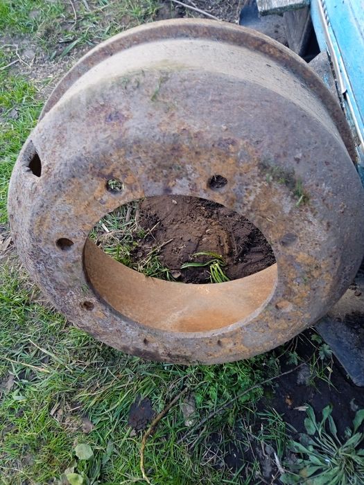 Ресора зіл130 труба глушника