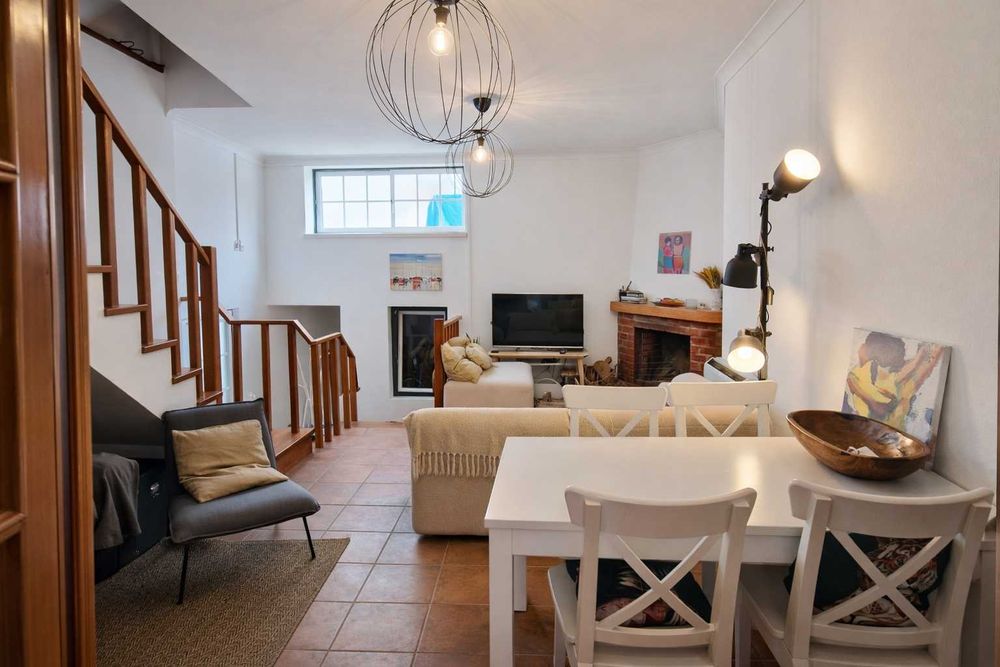 Moradia T3 para férias na zona histórica de São Martinho do Porto