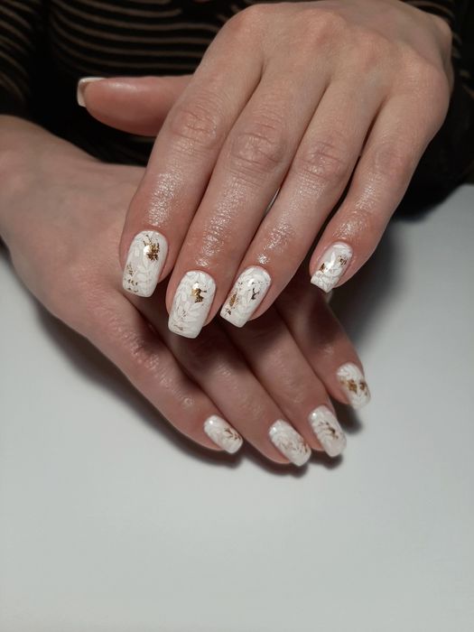 Майстер манікюру та педикюру