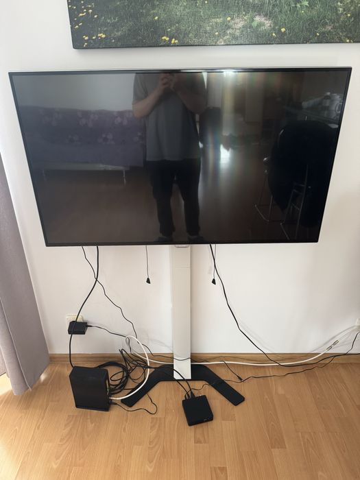 Telewizor Philips 4K 49 cali z stojakiem Lexman
