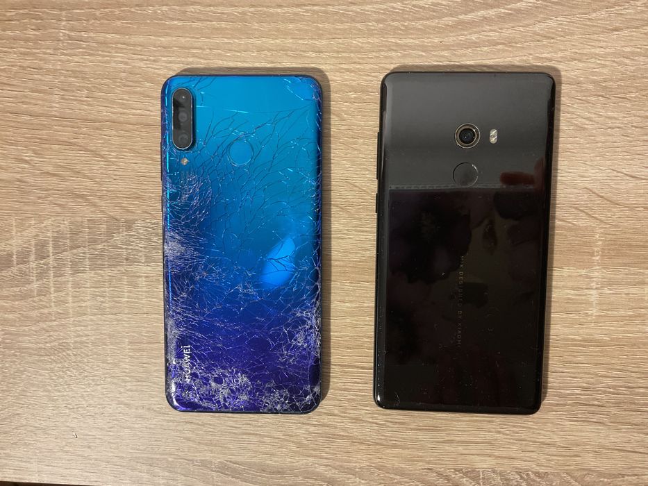 Telemóveis para peças ou reparação - Huawei P30lite e Xiaomi Mi Mix2