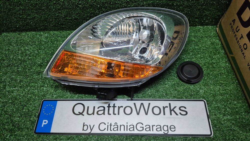 Otica Farol Esquerdo Renault Kangoo I KC FC 1997 a 2008 Ref. 551-1145L-LDEMY NOVO DEPO C/DANOS