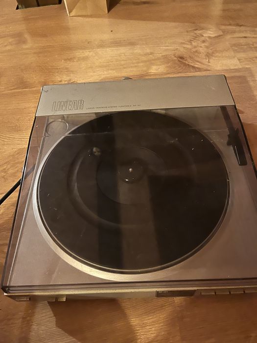 Gramofon Sharp RP 101