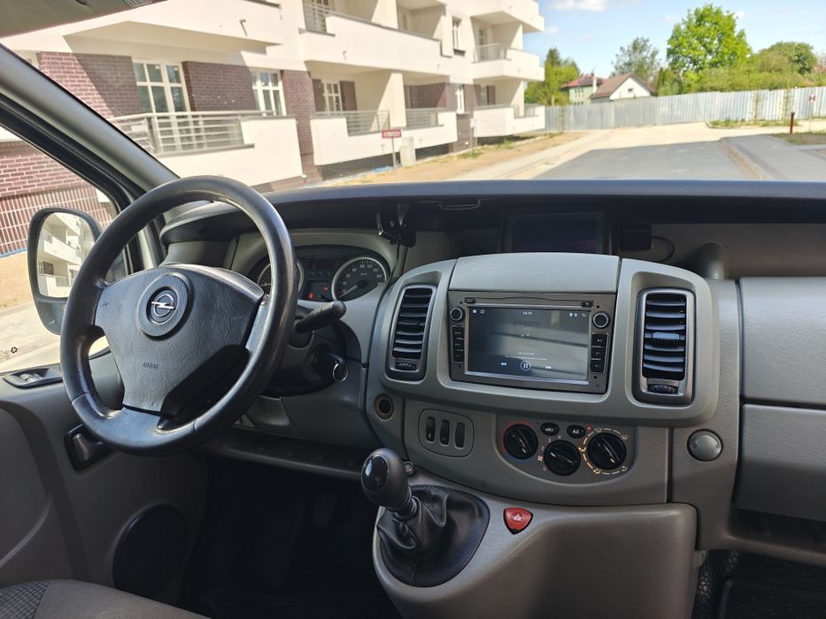 Opel Vivaro L2H1 2.5CDTI LIFT klimatyzacja kamera cofania