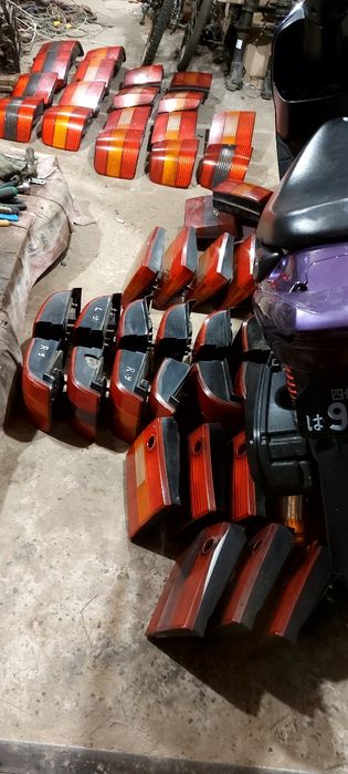 Стопи задні фонарі пассат б4 б3 седан універсал