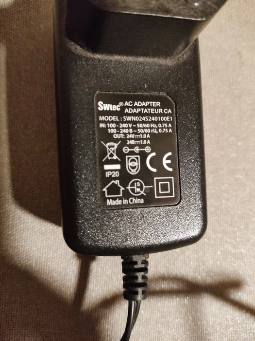 Carregador/transformador 12V 1A/ 12V 1.25A/ 22V 1A/ 24V 1A - 5€ cada64738680422913124