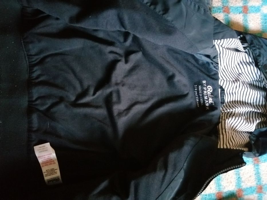 Casaco de menino azul marinho