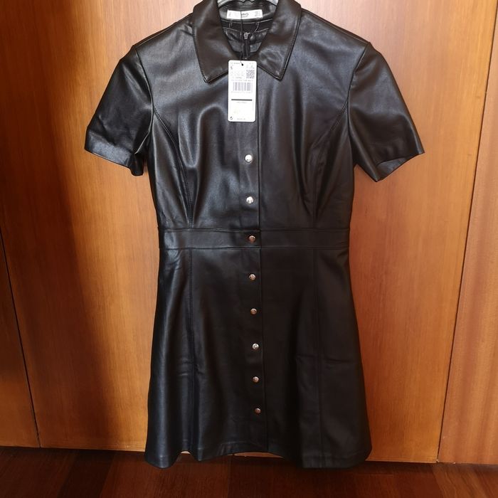 Vestido em ecopele