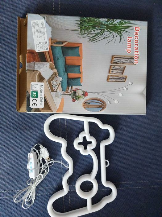 Lampa dekoracyjna, neon gamepad